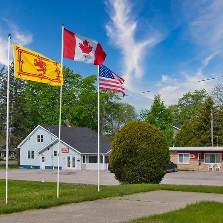 كينكاردين Maple Leaf Inn المظهر الخارجي الصورة