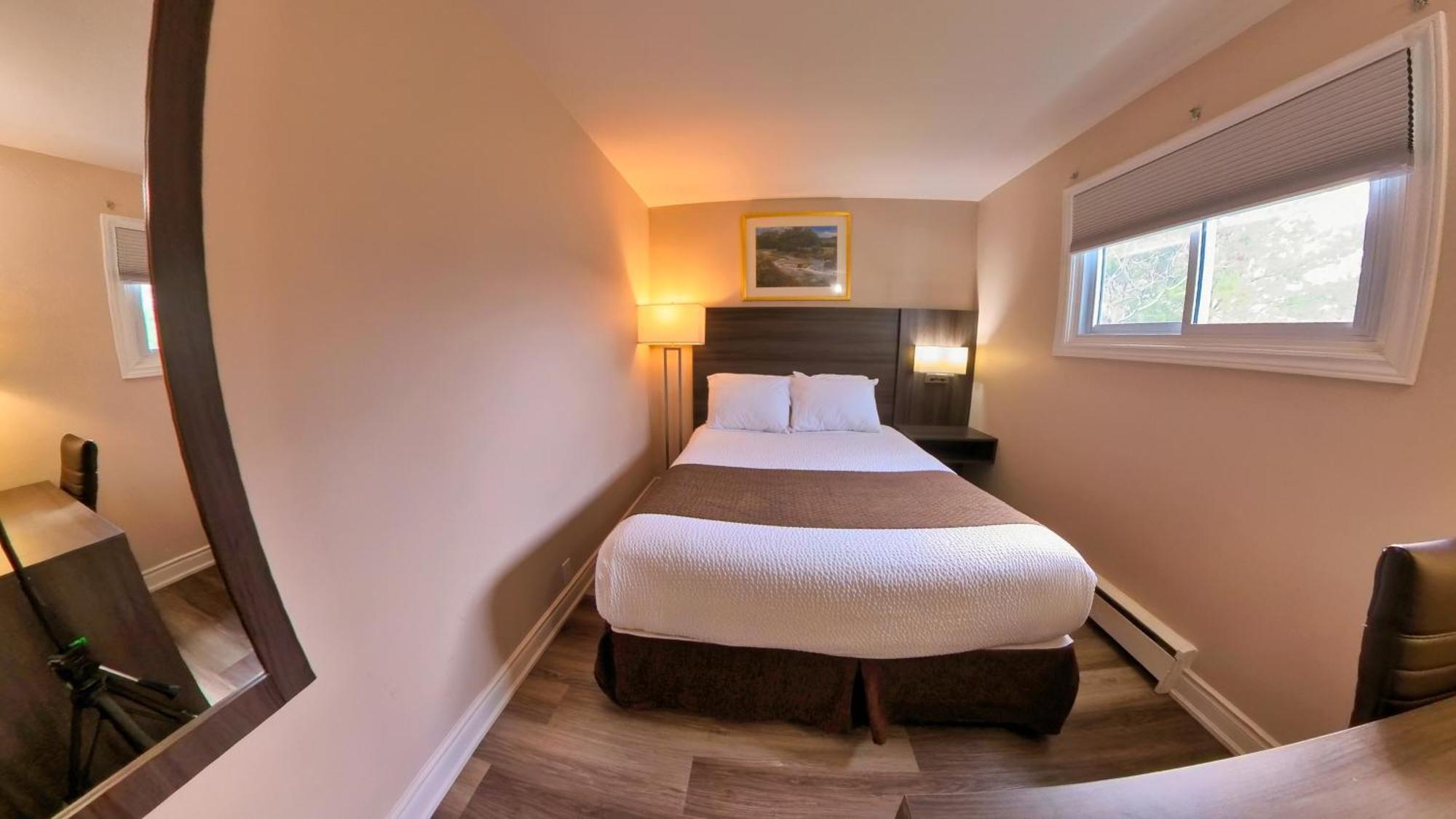 كينكاردين Maple Leaf Inn المظهر الخارجي الصورة