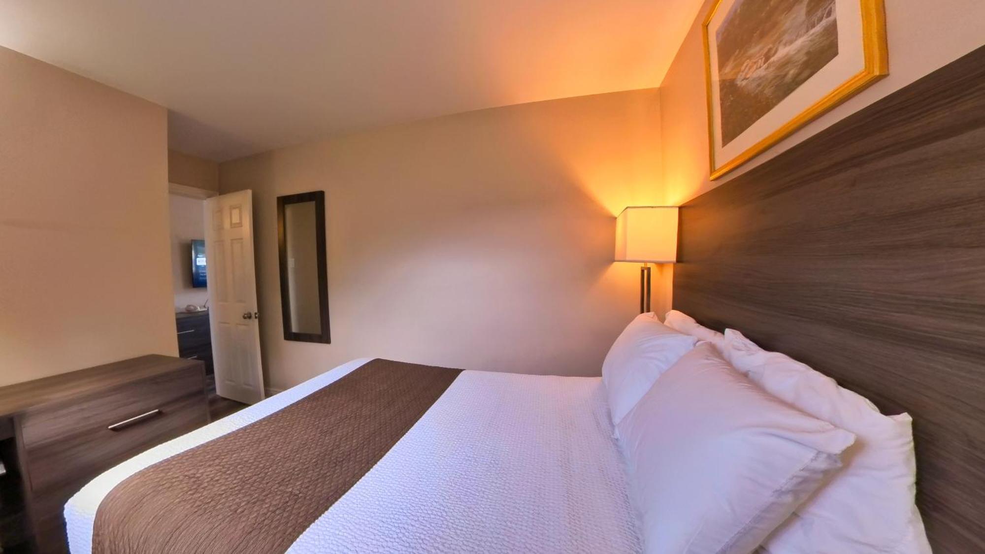 كينكاردين Maple Leaf Inn المظهر الخارجي الصورة