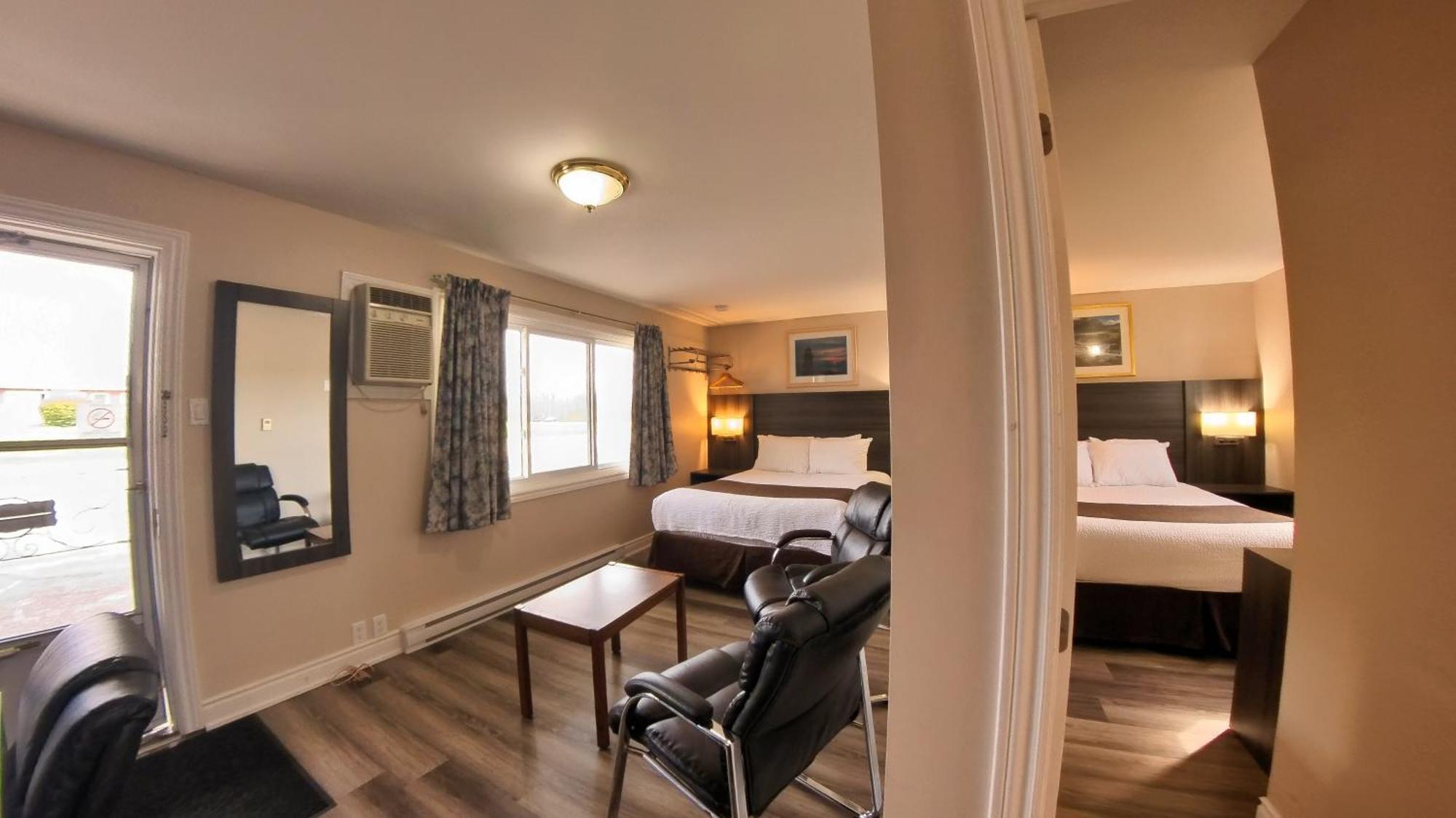 كينكاردين Maple Leaf Inn المظهر الخارجي الصورة