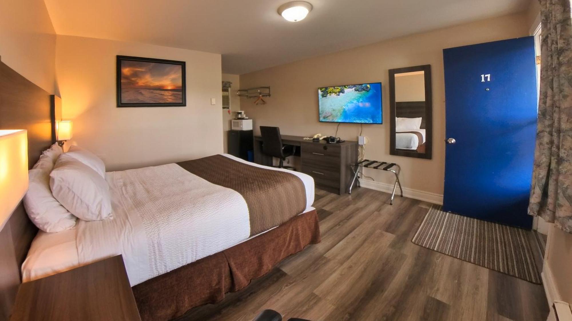 كينكاردين Maple Leaf Inn المظهر الخارجي الصورة