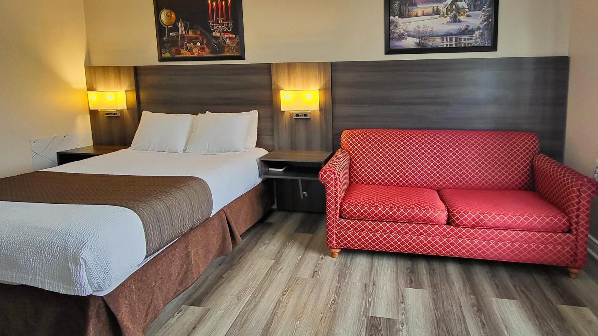 كينكاردين Maple Leaf Inn المظهر الخارجي الصورة
