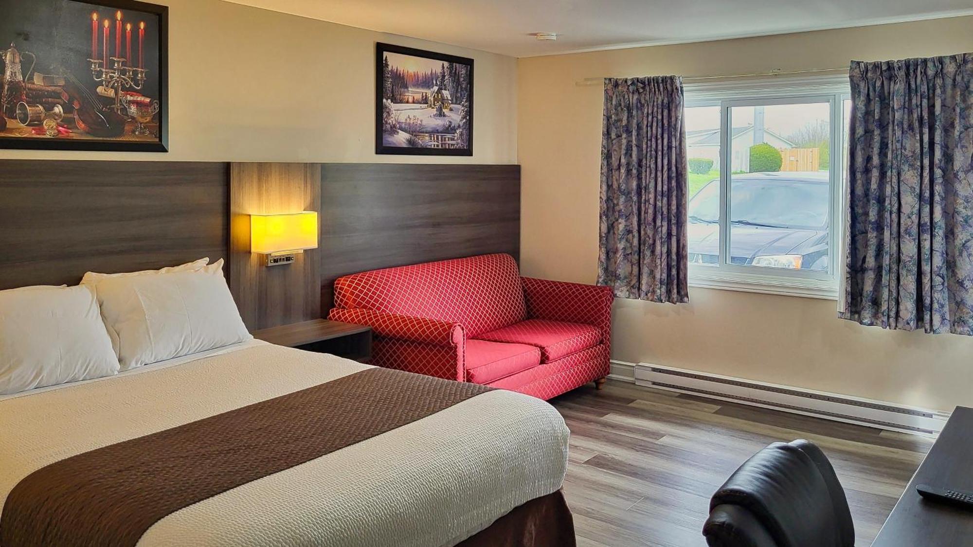 كينكاردين Maple Leaf Inn المظهر الخارجي الصورة
